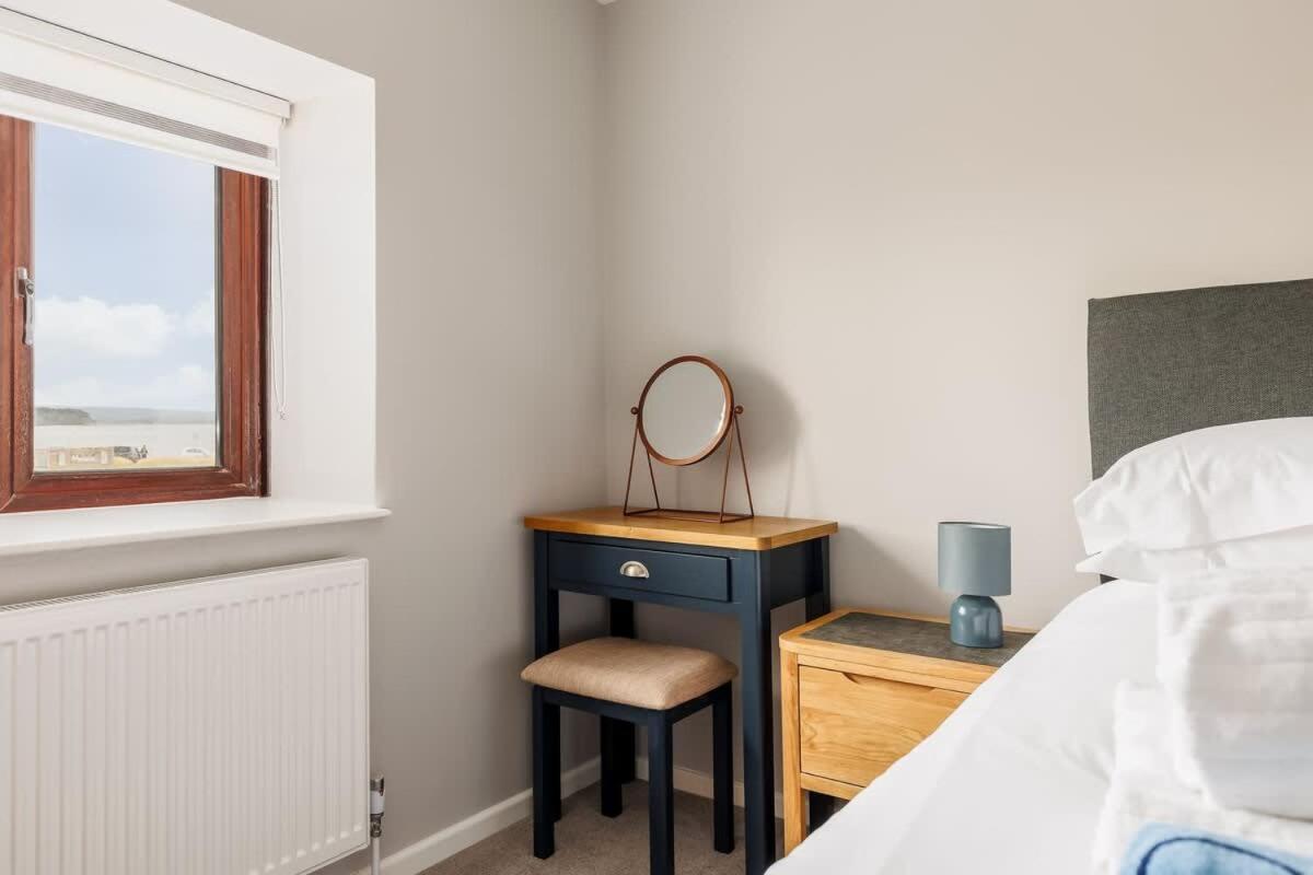 Villa Trade Winds à Poole Extérieur photo