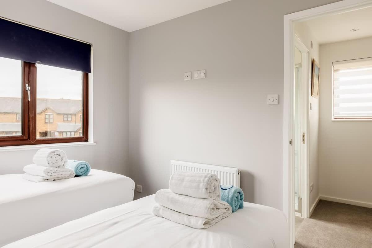 Villa Trade Winds à Poole Extérieur photo