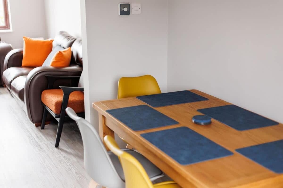 Villa Trade Winds à Poole Extérieur photo